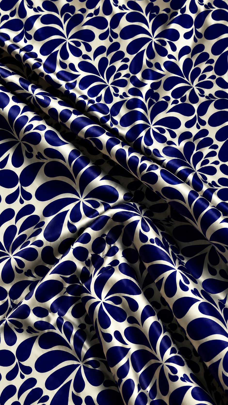 Royal Blue Bloom — Printed Lawn 2-Piece Unstitched Suit